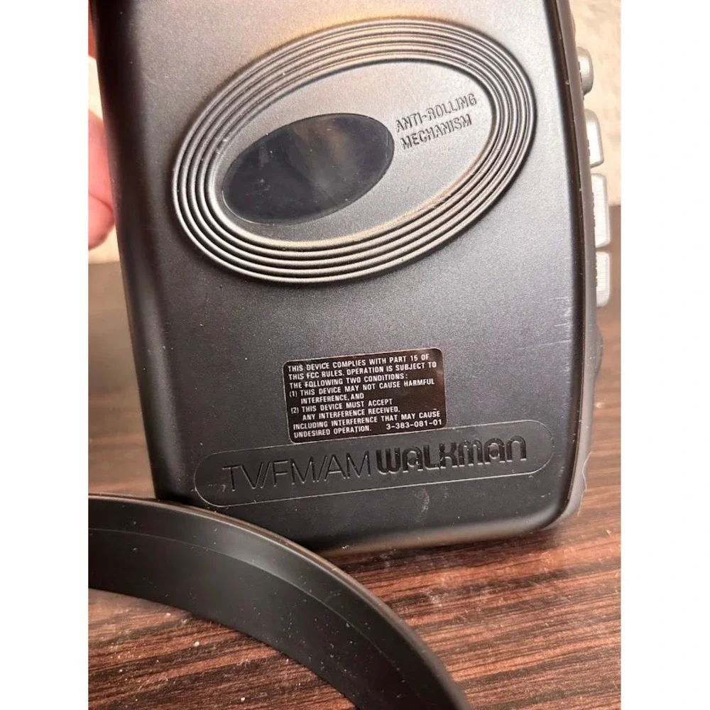 Sony Walkman WM-FX277 Silver TV FM AM Digital Cassette Player New Open Box